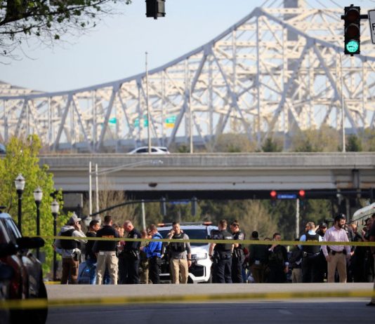 Tiroteo en edificio bancario de Louisville, Kentucky, deja 5 muertos