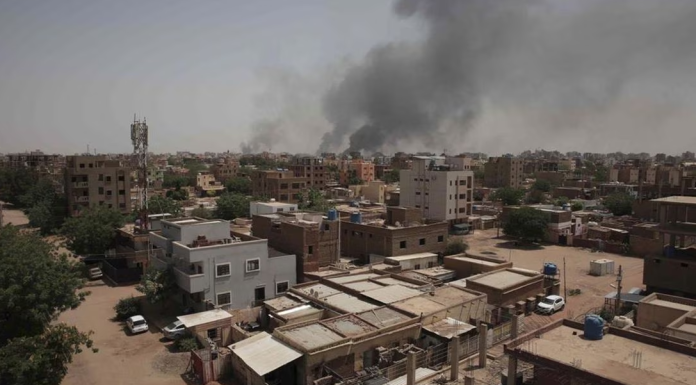 ONU interrumpe casi todos sus programas en Sudán y OMS reporta 270 muertos