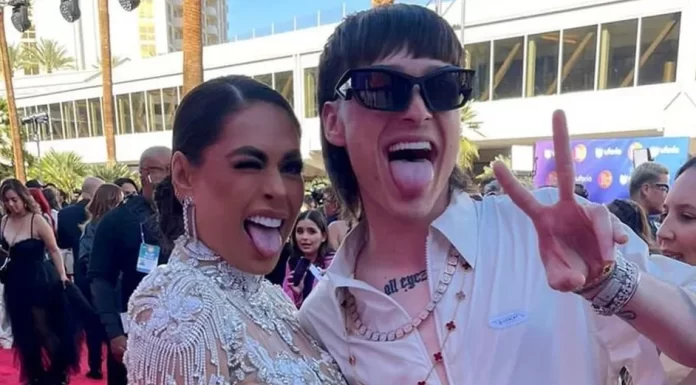 Galilea Montijo presume foto con Peso Pluma en los Latin AMAs tras polémica en alfombra roja