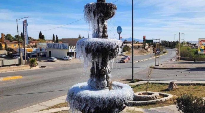 Cananea amanece a -4 grados y con fuente congelada por Frente Frío 47 en Sonora