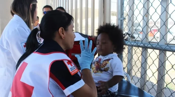 Atiende Cruz Roja a cientos de migrantes por día en la frontera de Sonora