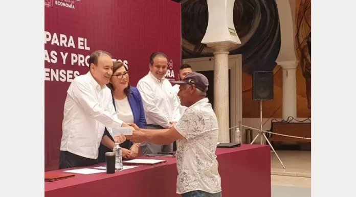 Entrega Alfonso Durazo recursos para el financiamiento a cooperativas y proyectos productivos