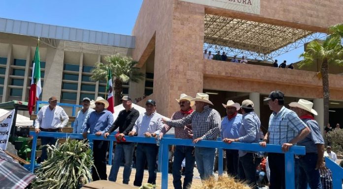 Sader realiza nueva propuesta a agricultores de Sonora; analizan retirar plantón en Cajeme
