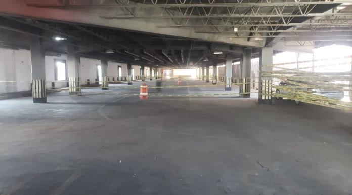 Continúa clausurado estacionamiento del MerCajeme