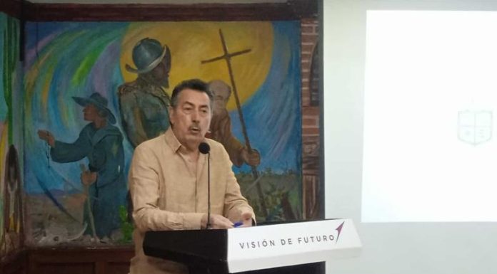 Continúan empresas grandes con adeudos al Oomapasc: Javier Lamarque