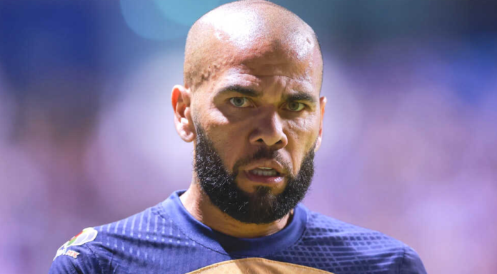 Procesan a Dani Alves por agresión sexual y le impone multa de 150 mil euros