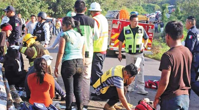 Confirman 4 migrantes hondureños muertos y 6 heridos en un accidente de tráfico en México