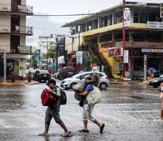 Ejército activa Plan DN-III por huracán “Hilary”; se desplegaron más de 18 mil elementos: AMLO