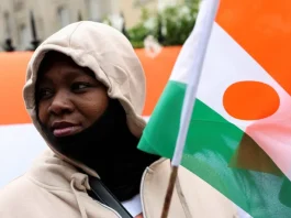 Rebeldes se levantan contra el golpe de Estado en Níger; presidente sigue secuestrado