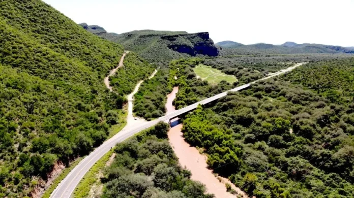 2858358.jpg_851672003