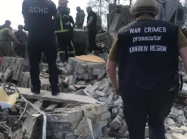Rusia bombardea cafetería en Ucrania; reportan 51 muertos, incluido un niño de 6 años
