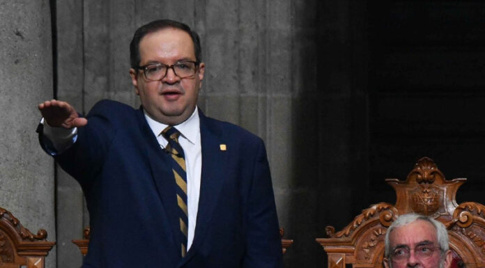 Leonardo Lomelí toma posesión como nuevo rector de la UNAM