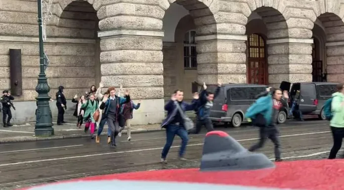 Tiroteo en centro de Praga deja al menos 15 muertos y decenas de heridos