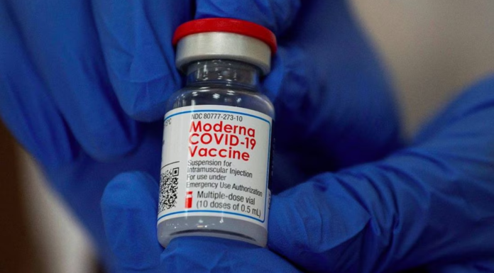 Vacuna contra cáncer de piel podría estar disponible en 2025, dice director ejecutivo de Moderna