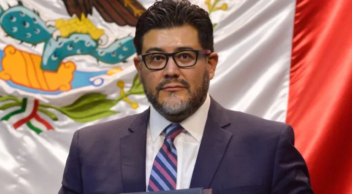 Reyes Rodríguez Mondragón anuncia que no dejará su cargo como magistrado, pero pondrá a consideración su presidencia