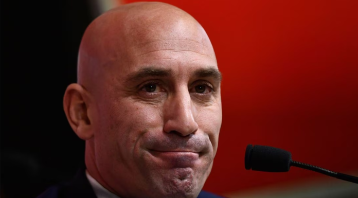 Luis Rubiales iría a juicio por beso sin consentimiento a Jenni Hermoso