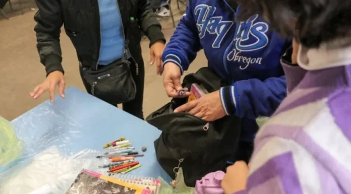 Vapeadores y armas punzo cortantes lo que más encuentran en operación mochila en Cajeme