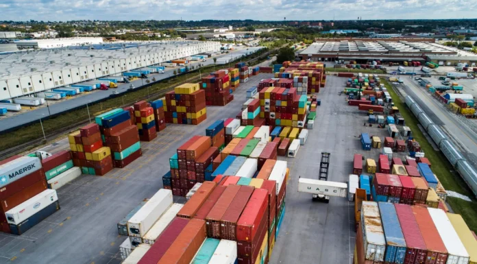 EE.UU. importó más de México que de China en 2023, la primera vez en dos décadas