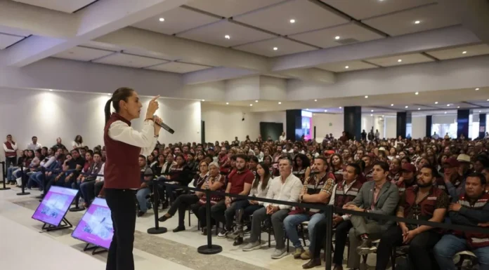 INE deshecha queja para retirar espectaculares de Sheinbaum en el Edomex