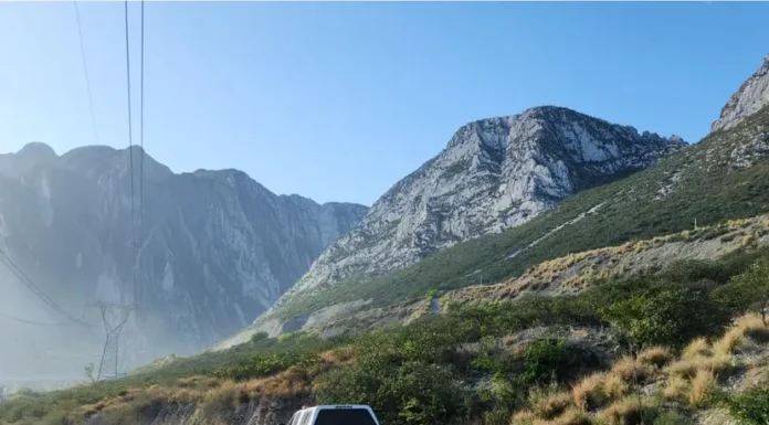 Hallan muerto a senderista en NL; cayó de una altura de 120 metros