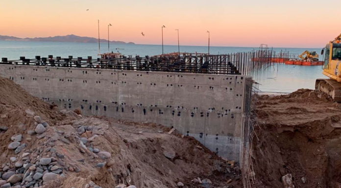 Contrato señala que obra en muelle en Bahía de Kino concluirá el 15 de abril, no en Semana Santa