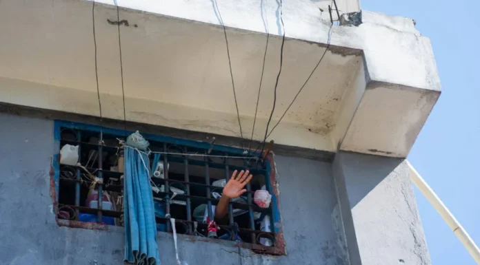 Haití declara estado de urgencia y toque de queda ante violencia de pandillas