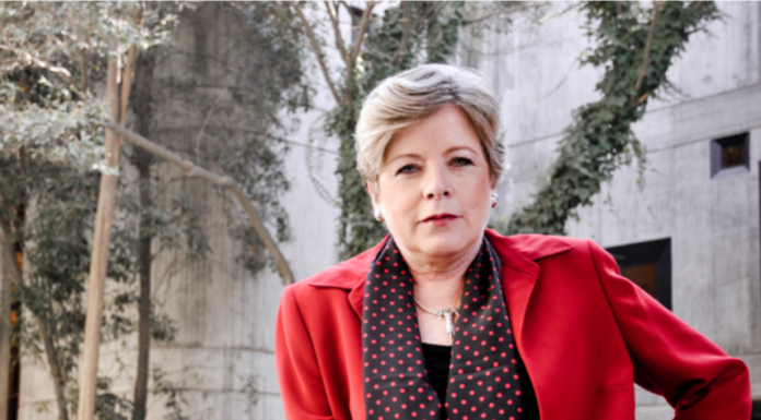 Arranca gira de Alicia Bárcena por Texas para tratar ley antimigrante SB4