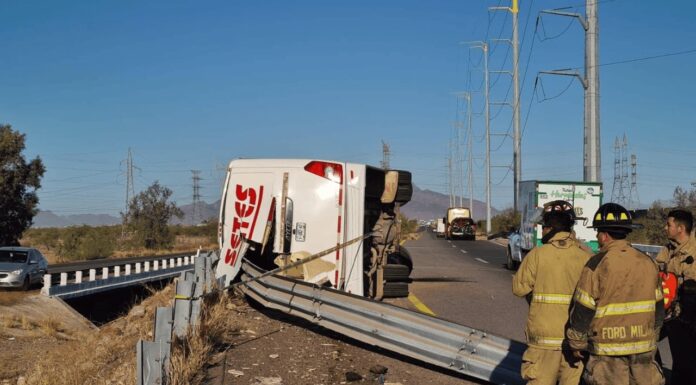 Volcamiento de camión deja saldo de un fallecido y 17 lesionados en Empalme