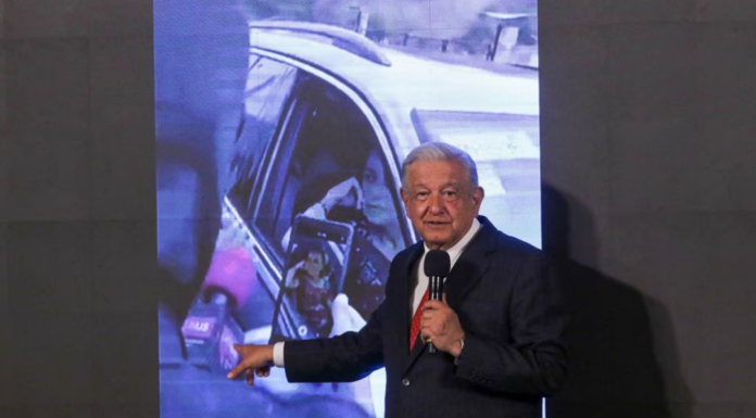 “Es muy probable que sea un montaje”, dice AMLO sobre encapuchados que retuvieron a Sheinbaum