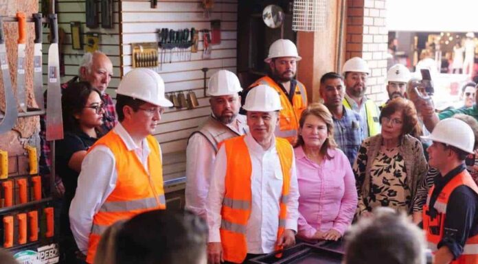 Supervisa gobernador Durazo junto a locatarios modernización del Mercado Municipal en Navojoa