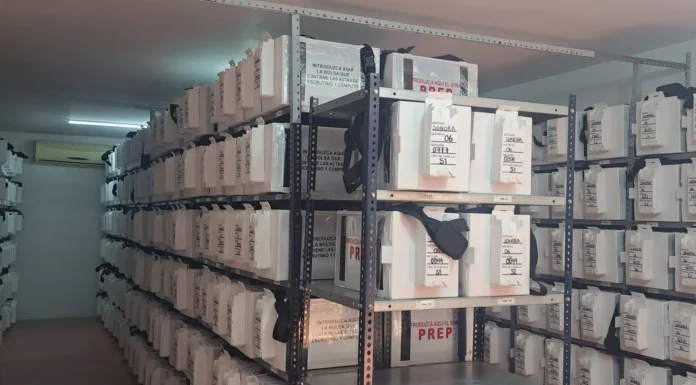 Llegan boletas electorales al INE en Cajeme