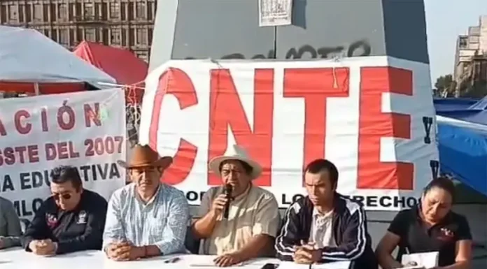 CNTE anuncia que se queda en plantón en el Zócalo CDMX