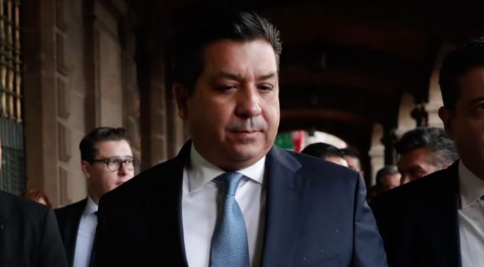 INE aprueba candidatura de César Verástegui en sustitución de García Cabeza de Vaca a diputado pluri por el PAN