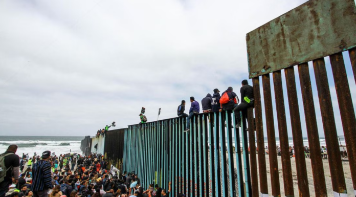 Tijuana se convierte en el principal cruce irregular de migrantes de México a EU