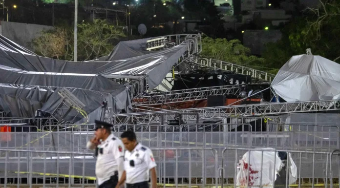 Fiscalía de NL confirma denuncia por muerte de una persona tras caída de templete en evento de Movimiento Ciudadano