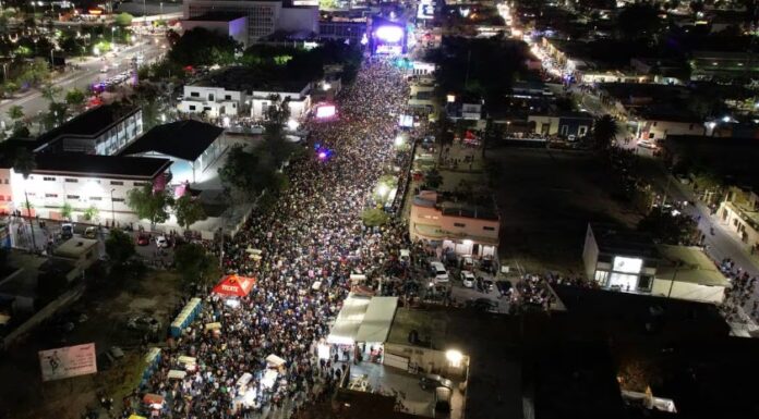 Ante multitud en Fiestas del Pitic ampliaron cierre de calles