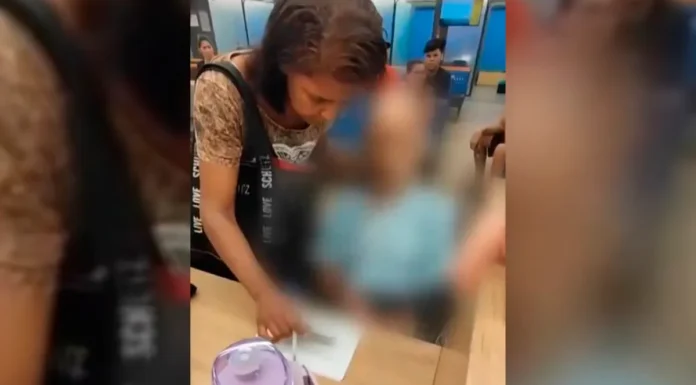 Dan libertad provisional a mujer que llevó cadáver de su tío a pedir un préstamo