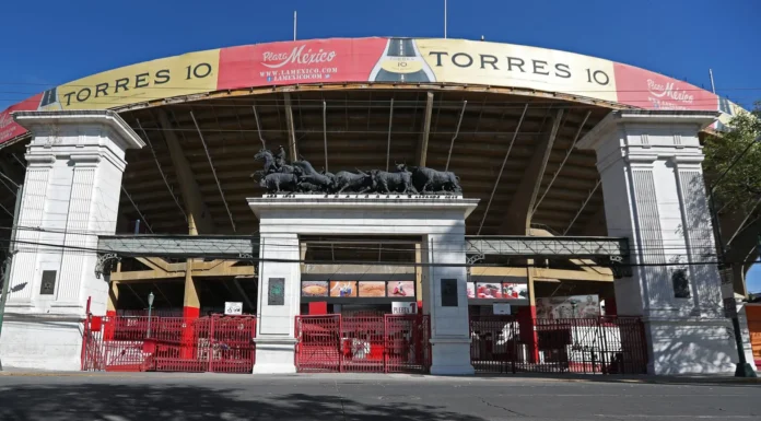Revocan suspensión provisional a corridas de toros en Plaza México