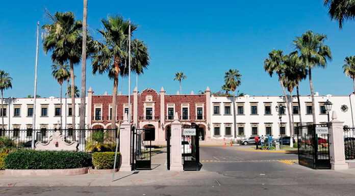 Regresan a clases alrededor de 40 mil estudiantes en la Unison tras levantarse la huelga