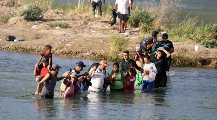 Ley antimigrante avanza en Arizona; colectivo la tacha de racista