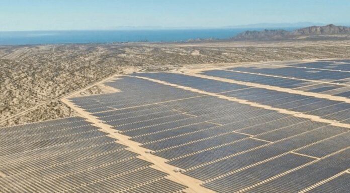 AMLO anuncia planta fotovoltaica de Puerto Peñasco al 91%