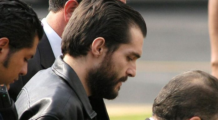 Carlos Ahumada queda libre al llegar a México, pide FGJ-CDMX cumpla el resto de su condena