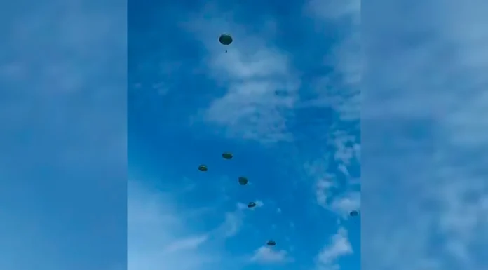 Cadete cae en picada al no abrirse su paracaídas; Semar lamenta su muerte