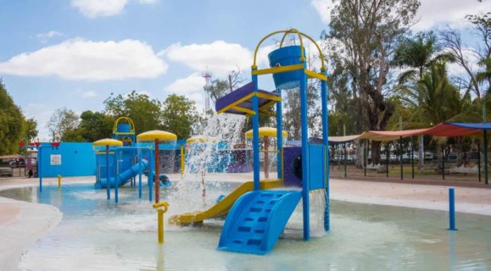 Con buena afluencia de visitantes el Oasis Acuático del Parque Infantil
