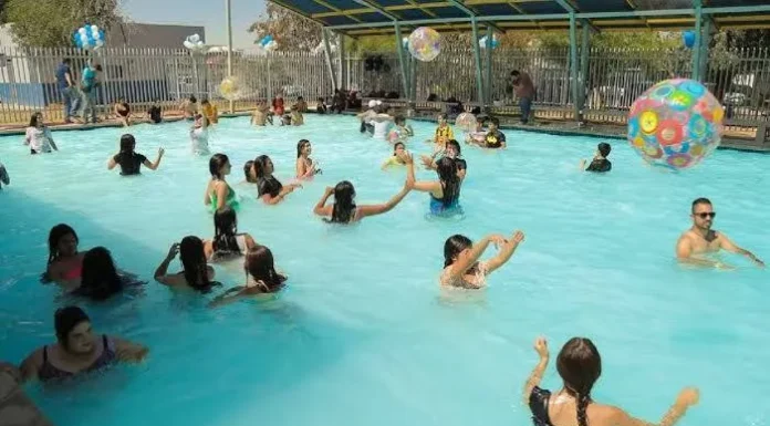 HAY 57 LOCALES CON ALBERCA EN REGLA