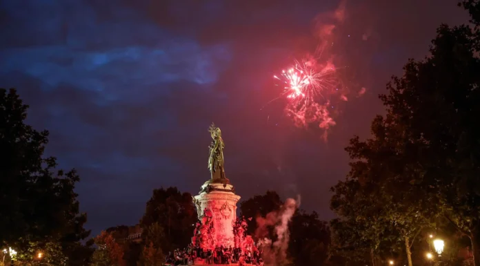 Izquierda francesa designará esta semana un primer ministro para gobernar sin Macron