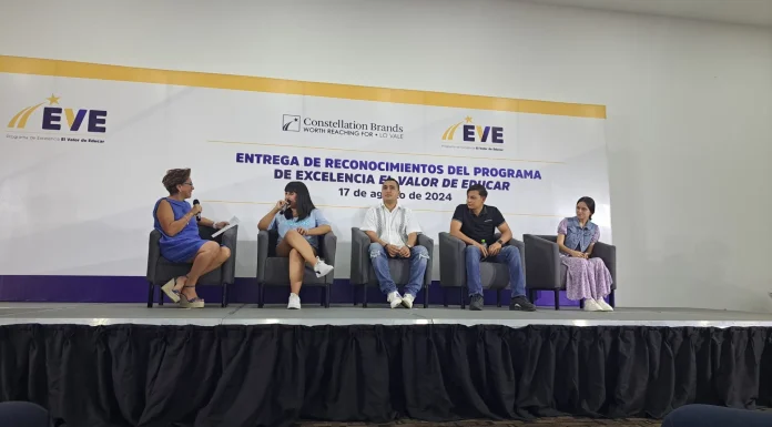 Entrega Constellation Brands 500 becas para jóvenes estudiantes