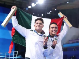 ¡Juan Celaya y Osmar Olvera conquistan la plata para México en Clavados!