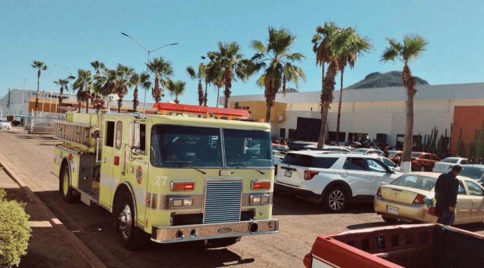 Incendio en maquiladora de Guaymas provoca evacuación de dos plantas