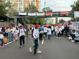 Sindicato petrolero bloquea Marina Nacional, frente a la Torre de Pemex